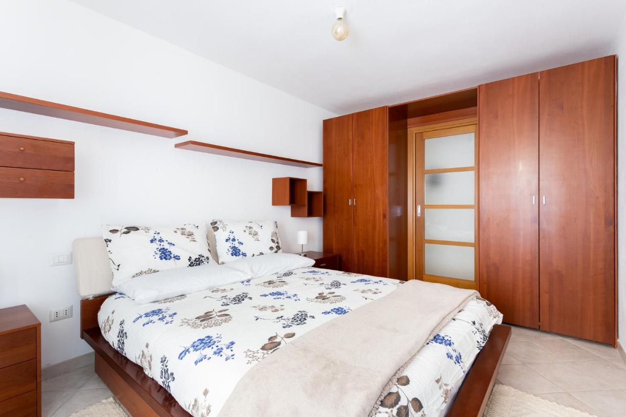 Spacious 3-Bedroom Apartment With Courtyard In Tempio Pausania - Perfect For Families Exteriér fotografie